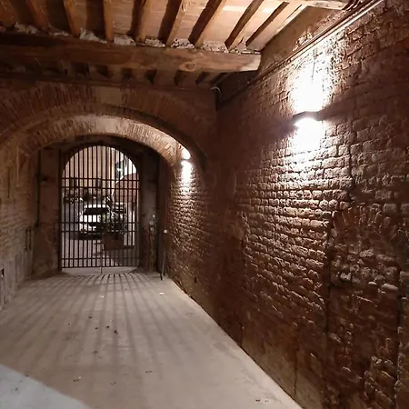 Il Vicolo * ルッカ